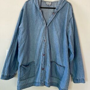 Vintage Chambray ‘shacket’.  Size 1X. Only Necessities